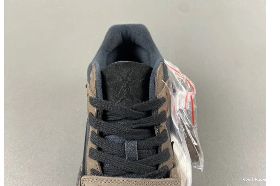 FZ8117-104 Jumpman TR Travis Scott Jack Jordan 0429